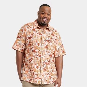 Men's Short Sleeve Collared Button-Down Shirt - Goodfellow & Co. - Size M